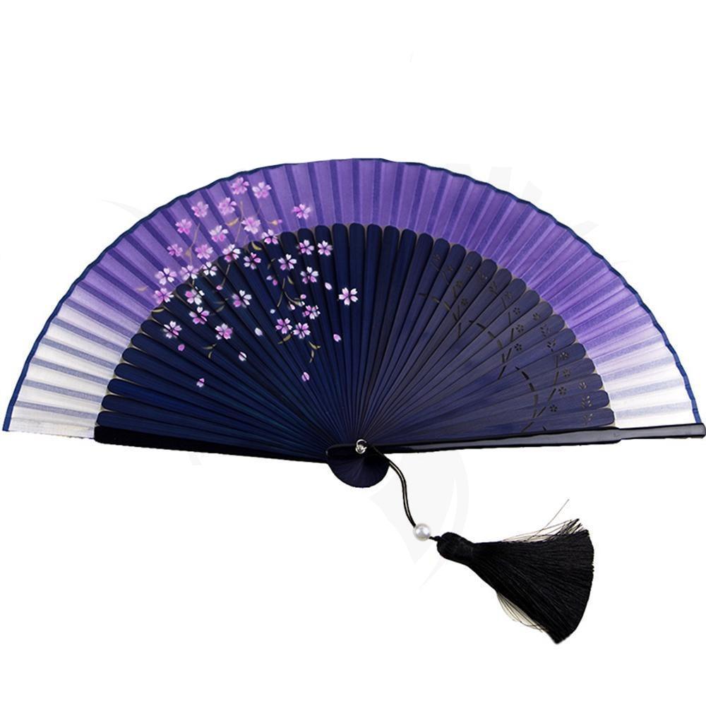 Chinese fan in silk damask and bamboo